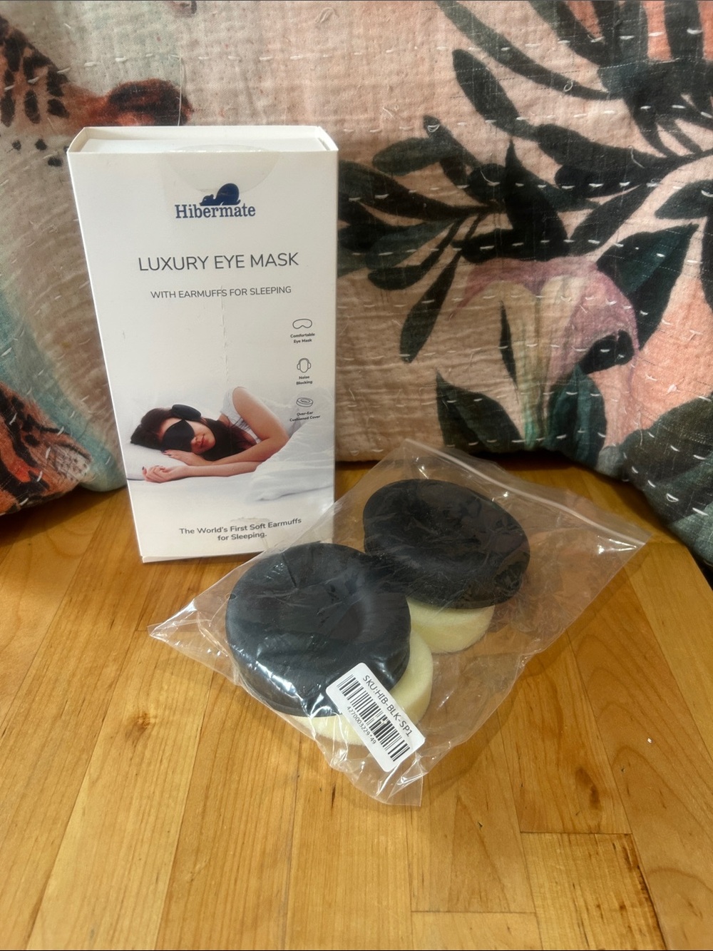 Hibermate luxury eye mask with sleep earmuffs